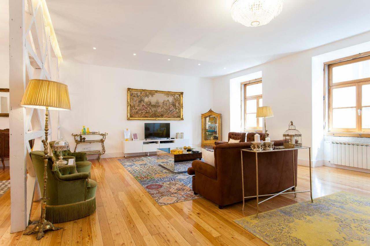 ליסבון Chiado 4-Bedroom Flat מראה חיצוני תמונה